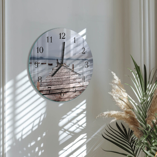 Round wall clock Network