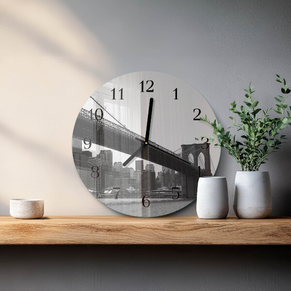 Round wall clock Bridge