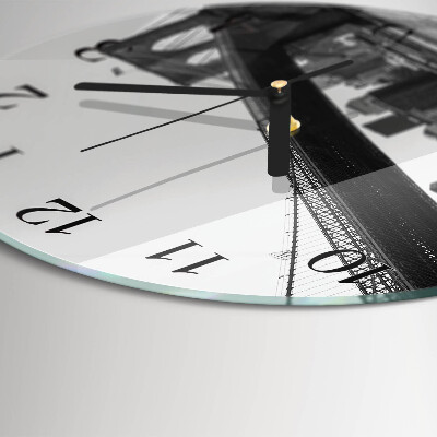 Round wall clock Bridge