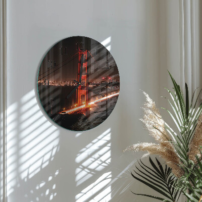 Round wall clock Bridge