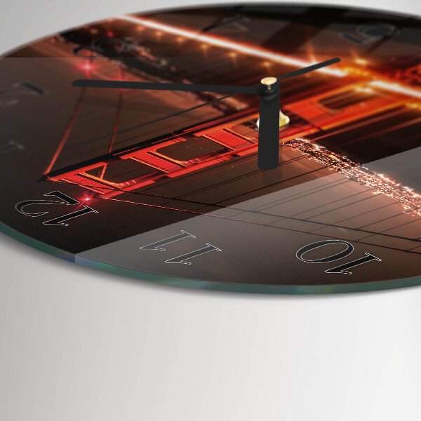 Round wall clock Bridge