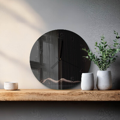Round wall clock Woman