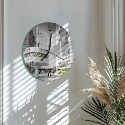 Round wall clock Berlin