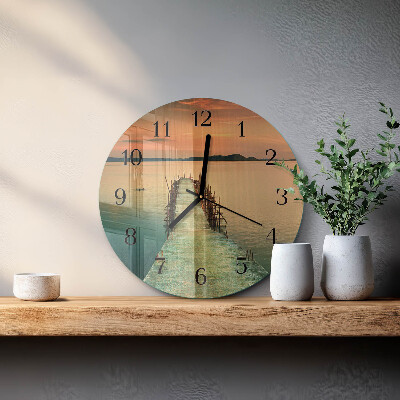 Round wall clock Network