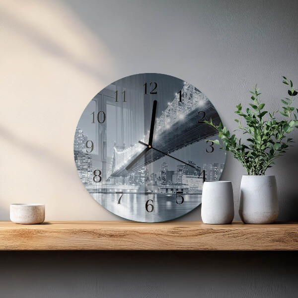 Round wall clock Bridge