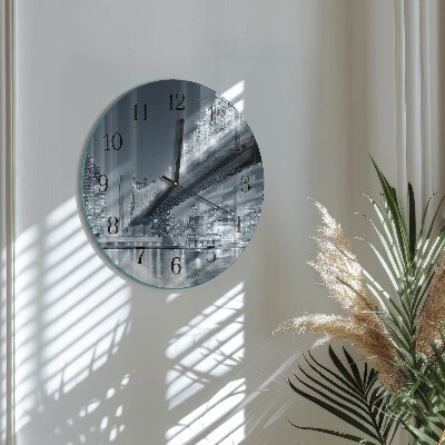 Round wall clock Bridge