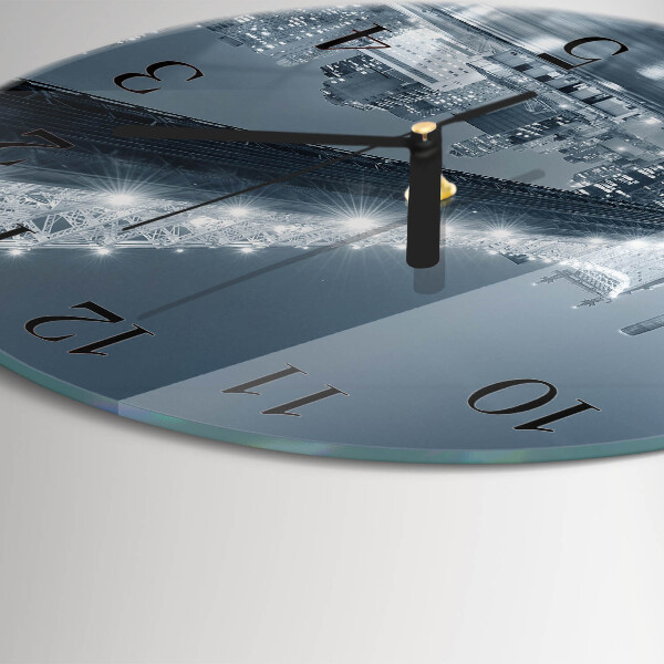 Round wall clock Bridge