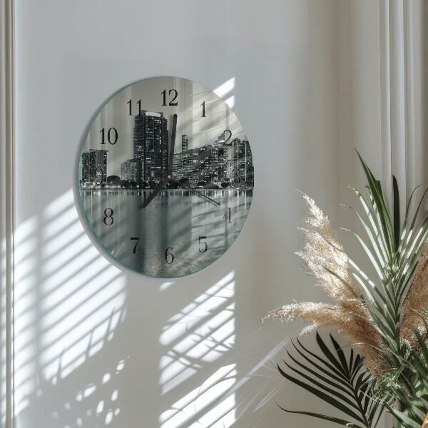 Round wall clock Horizon