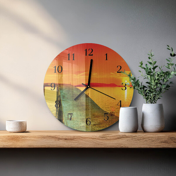 Round wall clock Bridge