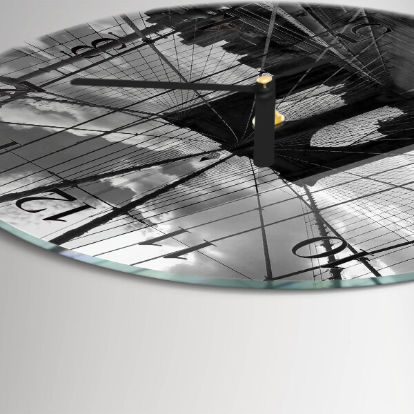 Round wall clock Bridge