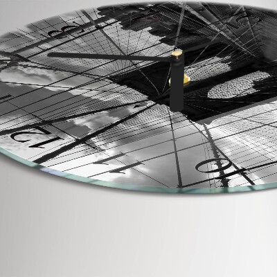 Round wall clock Bridge