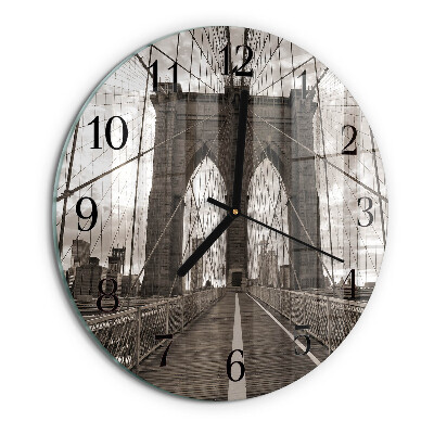 Round wall clock Bridge