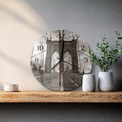 Round wall clock Bridge