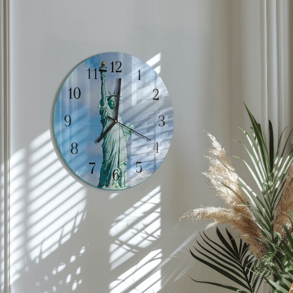 Round wall clock Statue of Liberty