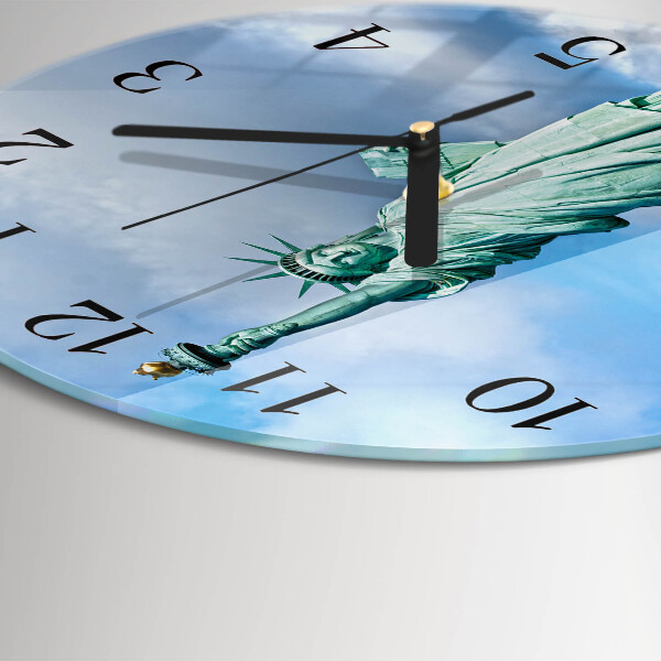 Round wall clock Statue of Liberty