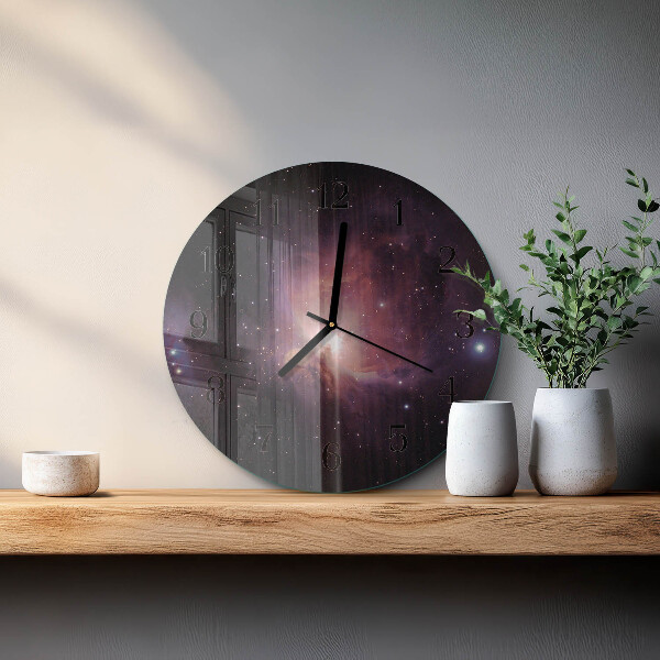 Round wall clock Space