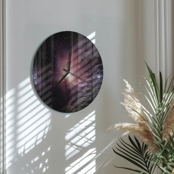 Round wall clock Space