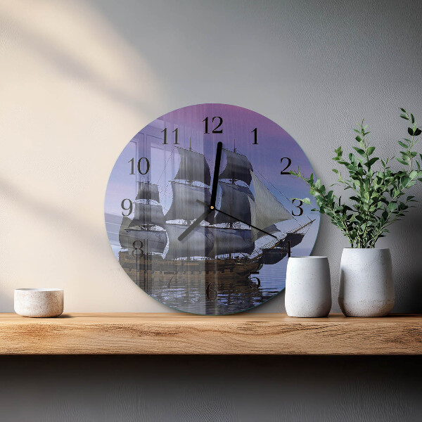Round wall clock Sailing
