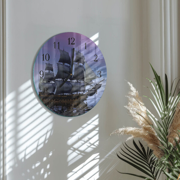 Round wall clock Sailing