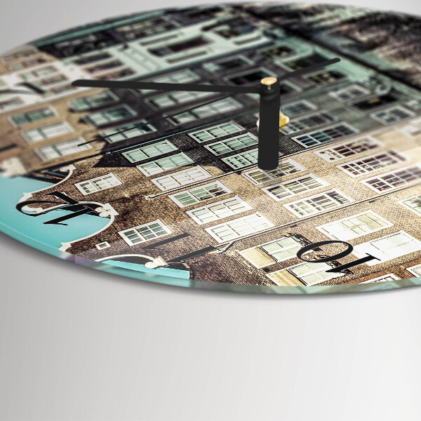 Round wall clock Houses