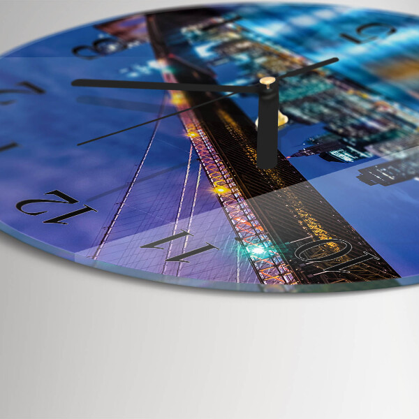 Round wall clock Bridge