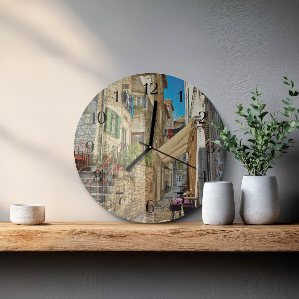 Round wall clock Avenue