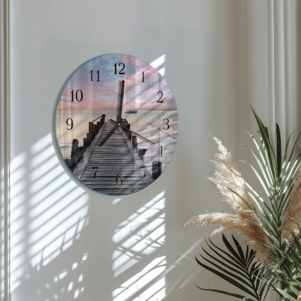 Round wall clock Bridge