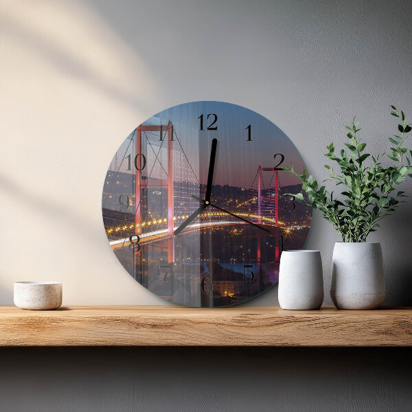 Round wall clock Bridge