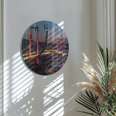 Round wall clock Bridge