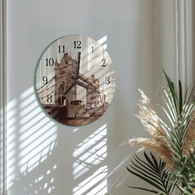 Round wall clock Horizon