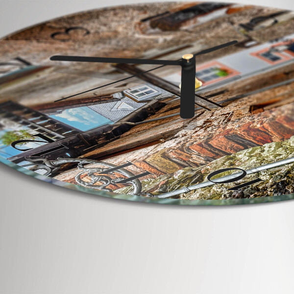 Round wall clock Avenue