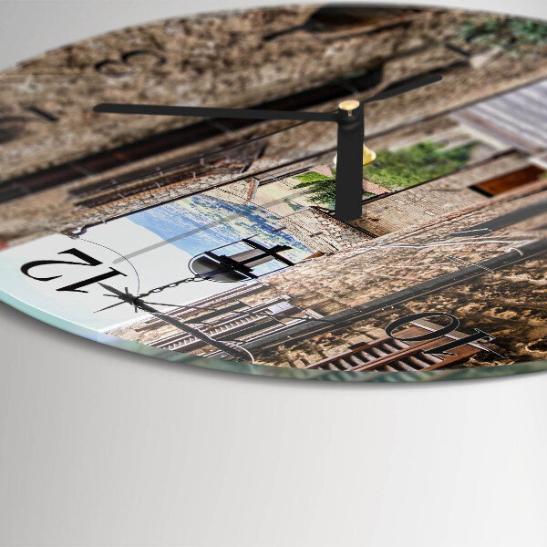 Round wall clock Avenue