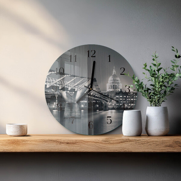 Round wall clock Horizon