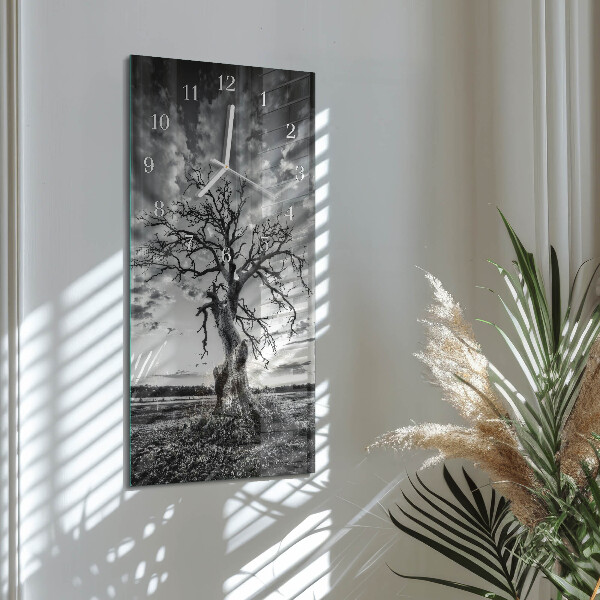 Vertical wall clock Tree