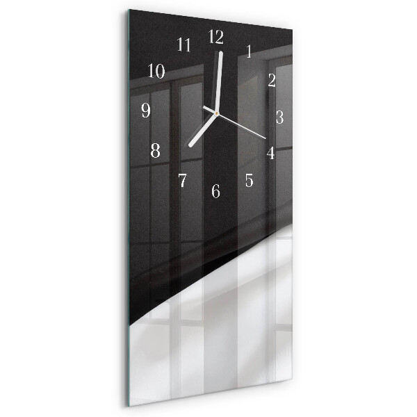 Vertical wall clock Contrast