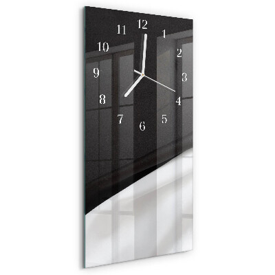 Vertical wall clock Contrast
