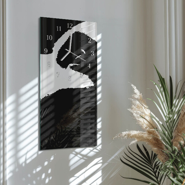 Vertical wall clock Abstraction