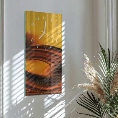 Vertical wall clock Abstraction