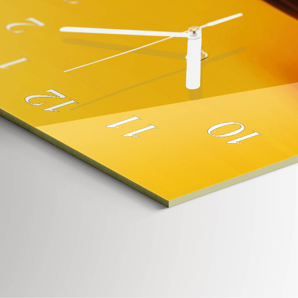 Vertical wall clock Abstraction