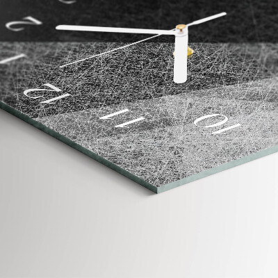 Vertical wall clock Pattern