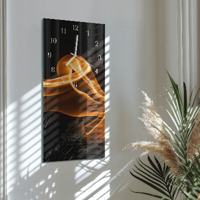 Vertical wall clock Abstraction