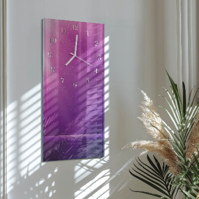 Vertical wall clock Appearance