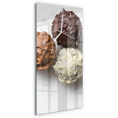 Vertical wall clock Pearls