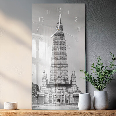 Vertical wall clock Perspectives