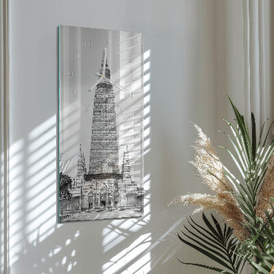 Vertical wall clock Perspectives