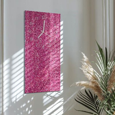 Vertical wall clock Appearance