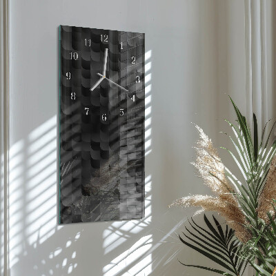 Vertical wall clock Scale