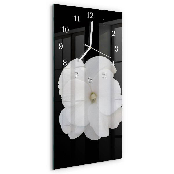 Vertical wall clock Flower