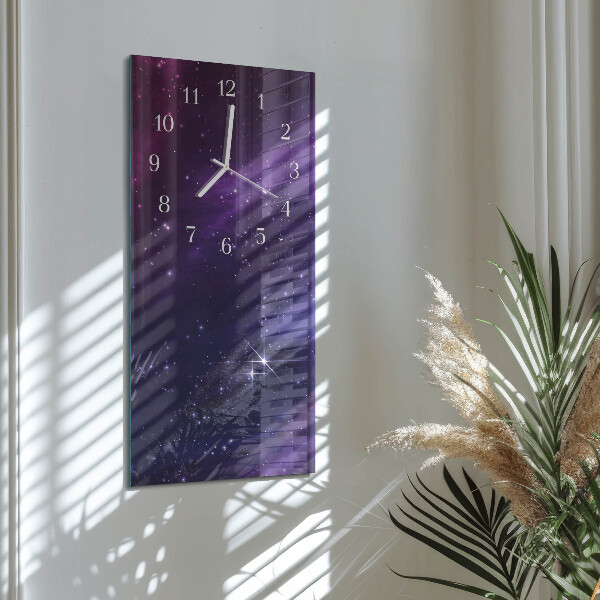 Vertical wall clock Appearance