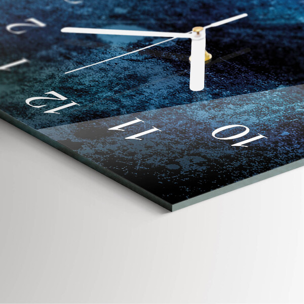 Vertical wall clock Pattern